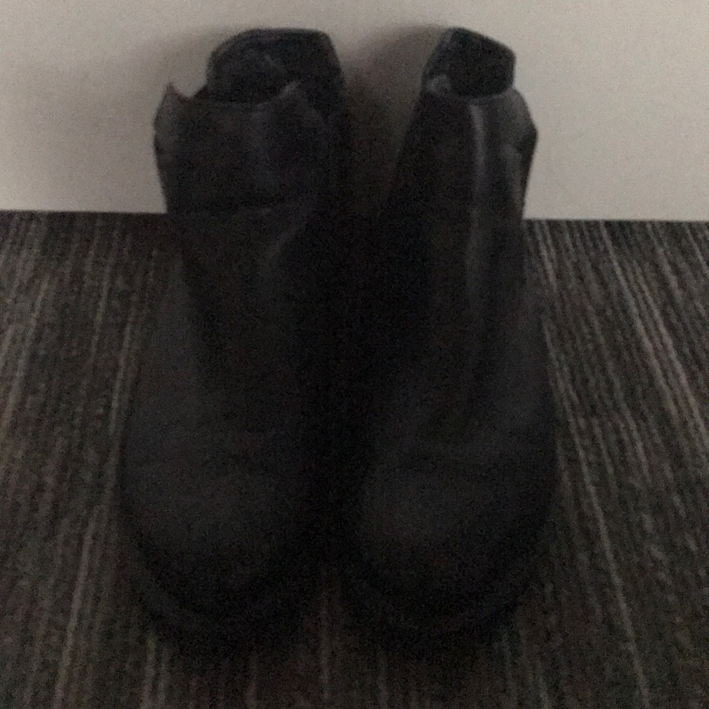 Boots(winter or fall
